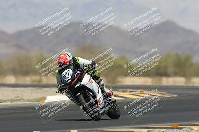 media/Apr-20-2025-CVMA (Sun) [[39090e8767]]/Race 11-500-350 Supersport (Holeshot)/